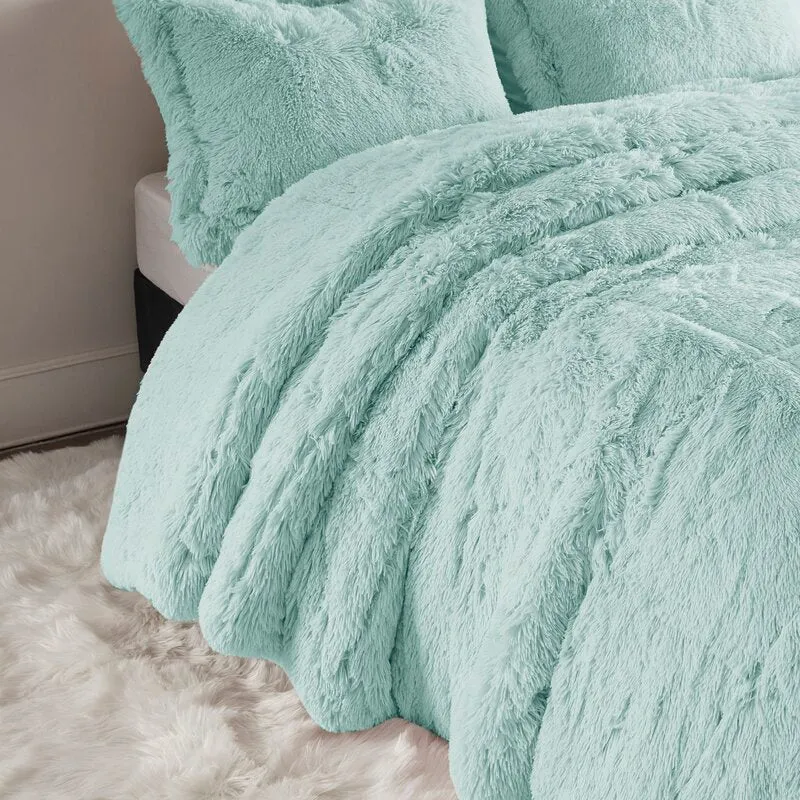 Gyhon Faux Fur Comforter Set