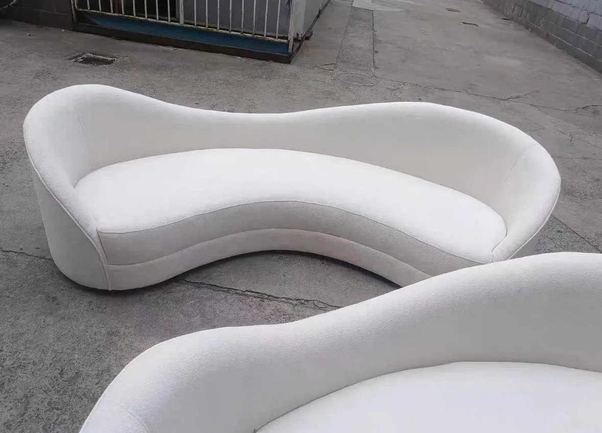 Mel Curve Sofa