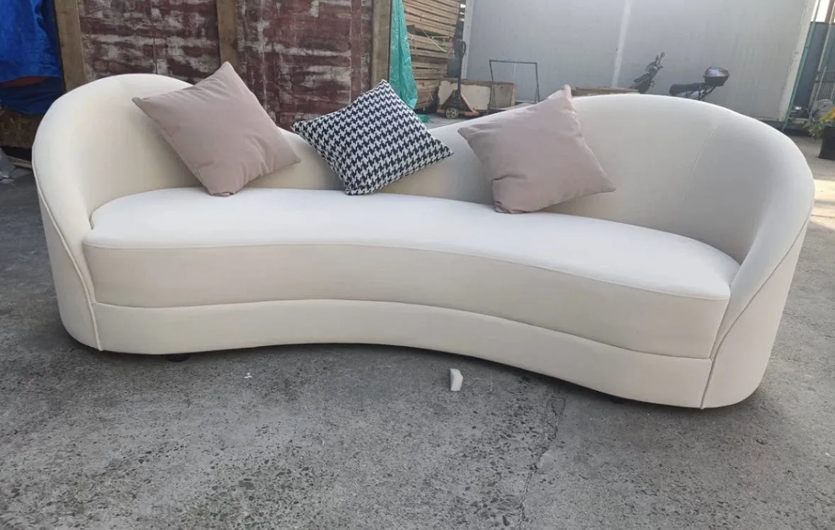 Mel Curve Sofa