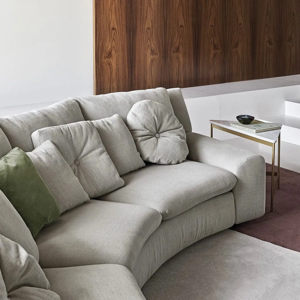 Naomi Sectional Curve Sofa