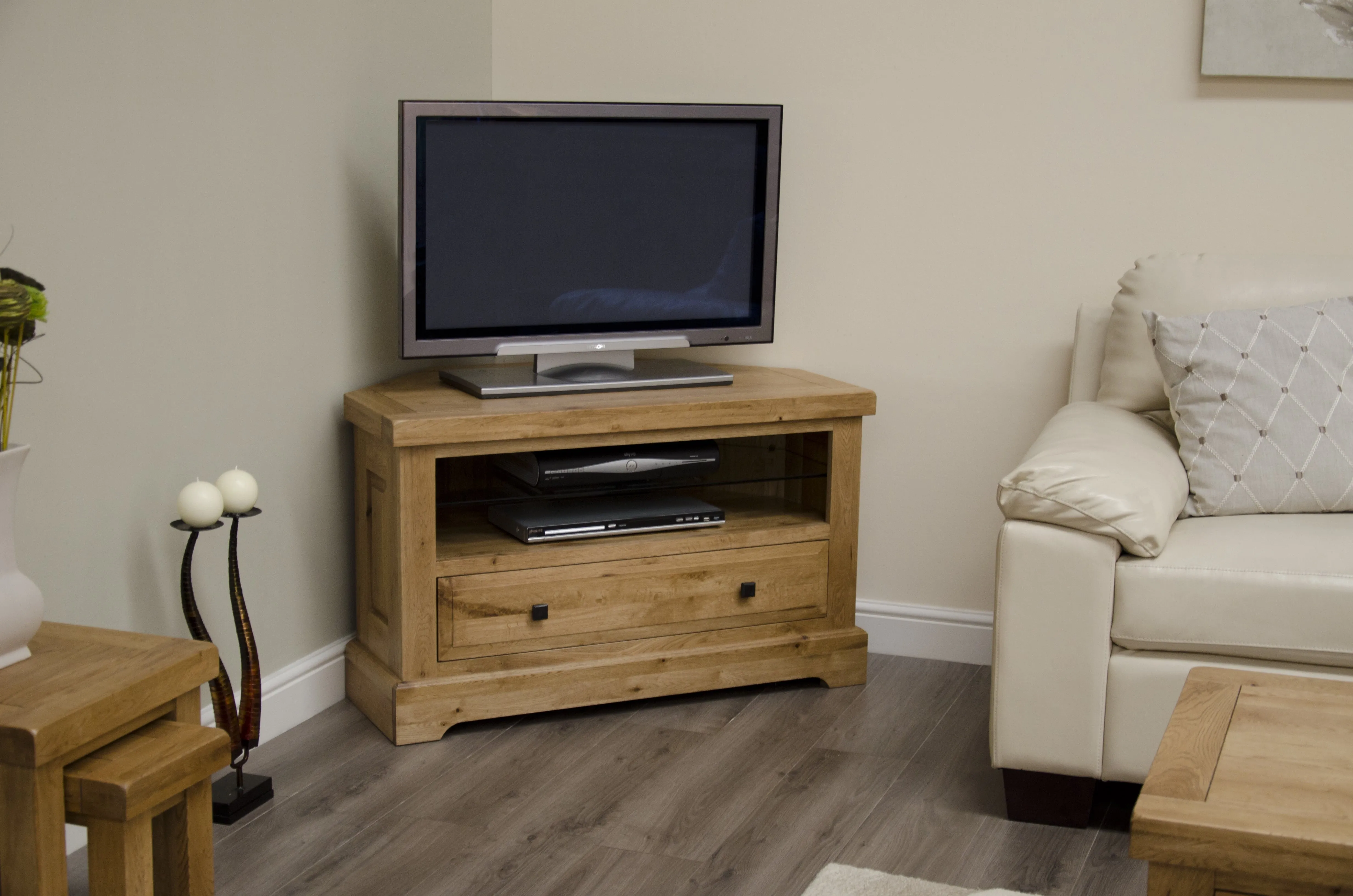 Warwick Oak Corner TV Unit